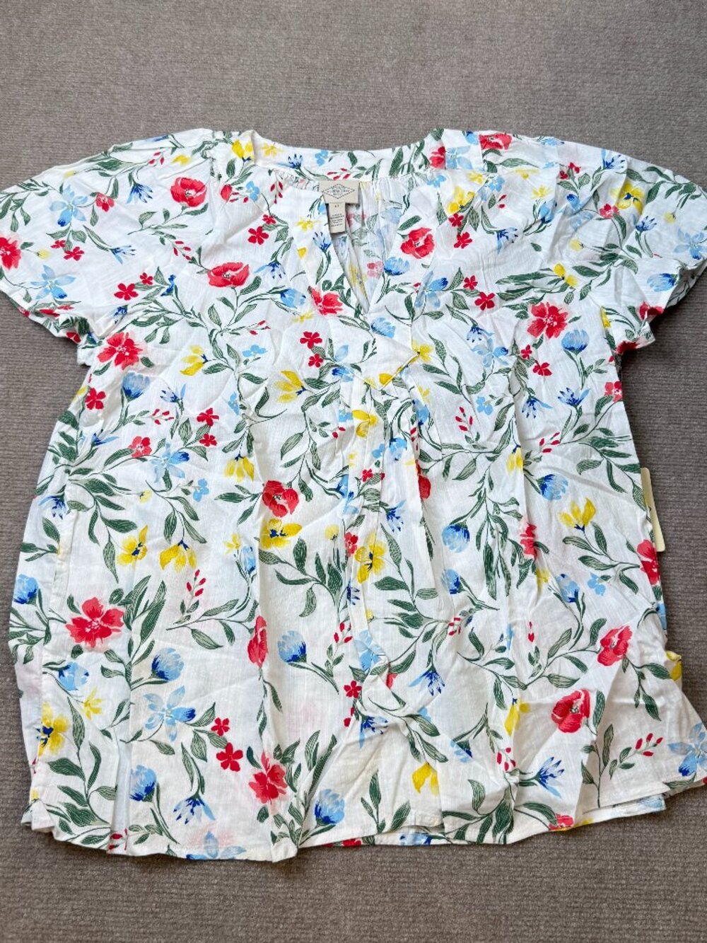 MSRP $44 St. John's Bay Womens L, XL Tall White Multi Floral V Neck Blouse Short